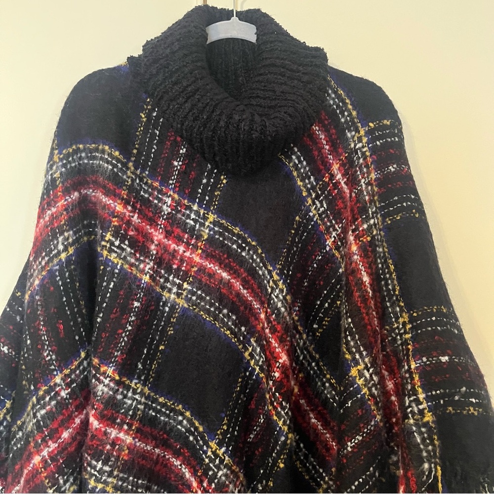Harvé Benard Plaid Fringe Cape with Cowl Neck – One Size - Picture 3 of 8
